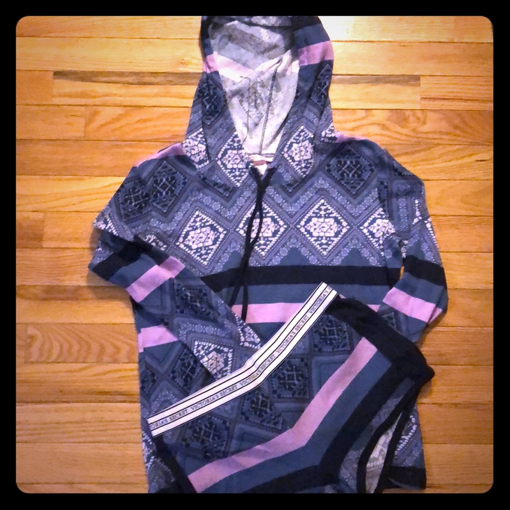 Victoria’s Secret sleep set